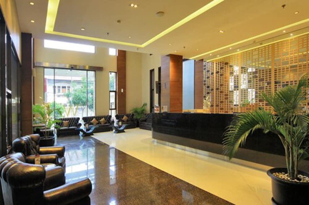 West Point Hotel Bandung Eksteriør bilde