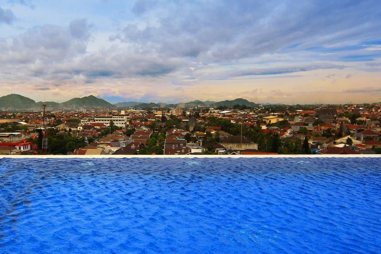 West Point Hotel Bandung Eksteriør bilde