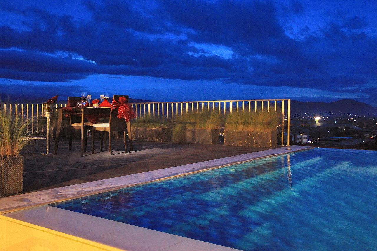West Point Hotel Bandung Eksteriør bilde