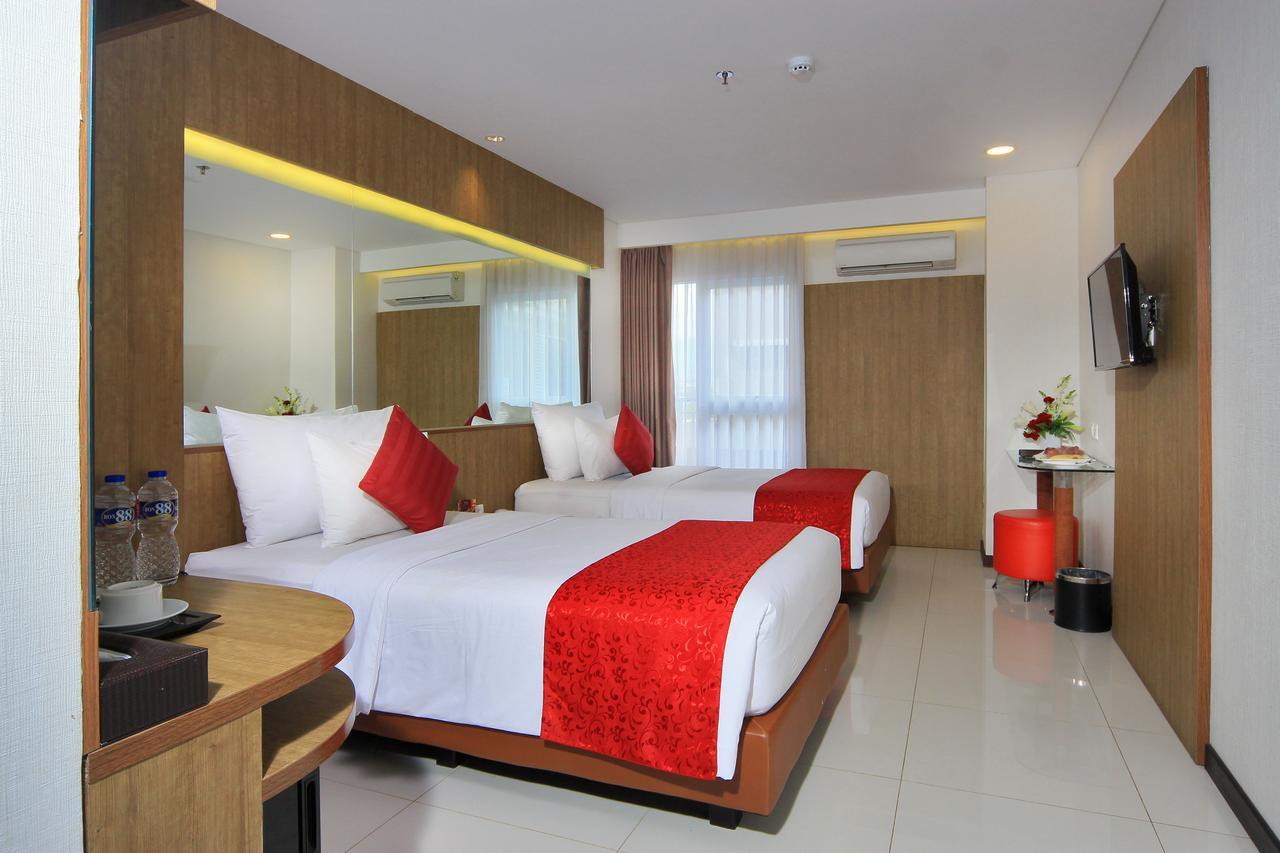 West Point Hotel Bandung Eksteriør bilde