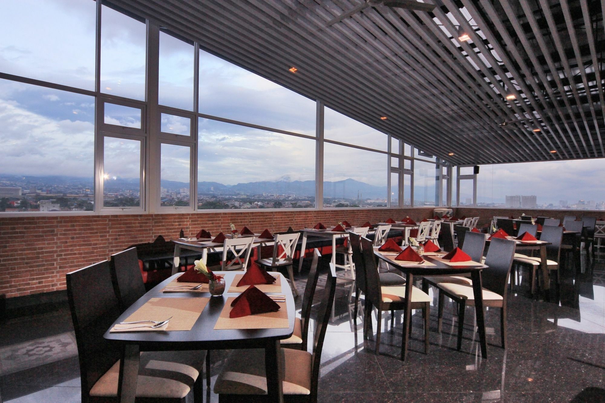 West Point Hotel Bandung Eksteriør bilde